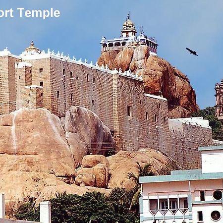 Pleasant Stay Tiruchirappalli Екстериор снимка